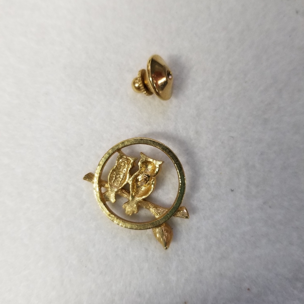 Vintage Avon small owl brooch - Picture 3 of 5